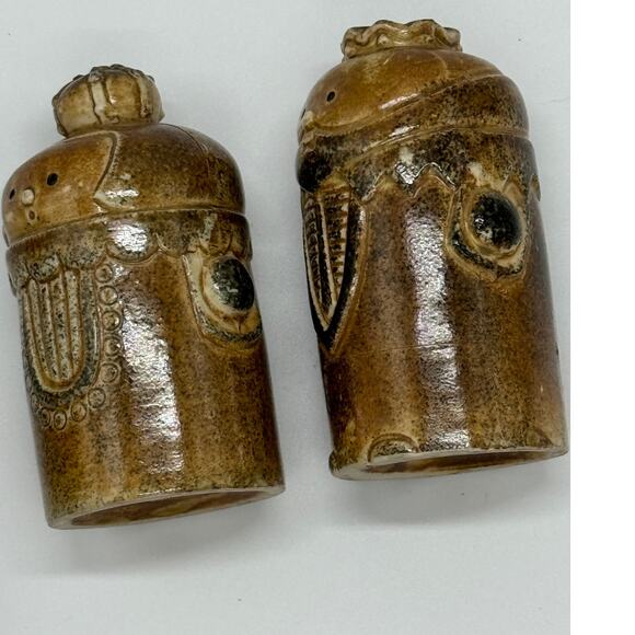 Vintage King and Queen Chess Piece Salt and Pepper Shaker - Picture 3 of 4